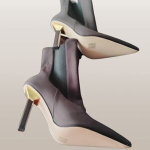 NWOB Good AmericanBoots  High Kickstand  Dark Brown, Size 7 Stiletto Heel